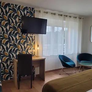 hotel-des-halles-concarneau.inbrittany.com/